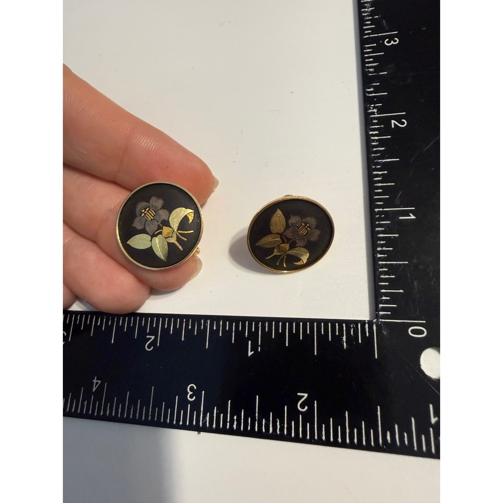 Vintage Amita Japan Damascene Floral Screw Back Earrings Gold Silver Inlay 24K